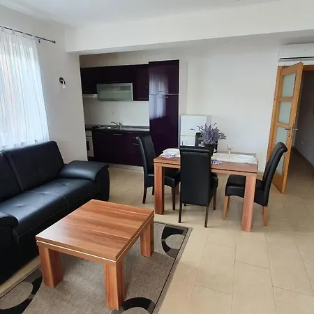 Apartment Augustin *