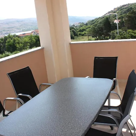 Apartment Augustin Pag Town