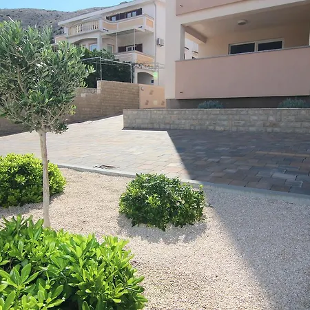 Augustin Apartment
