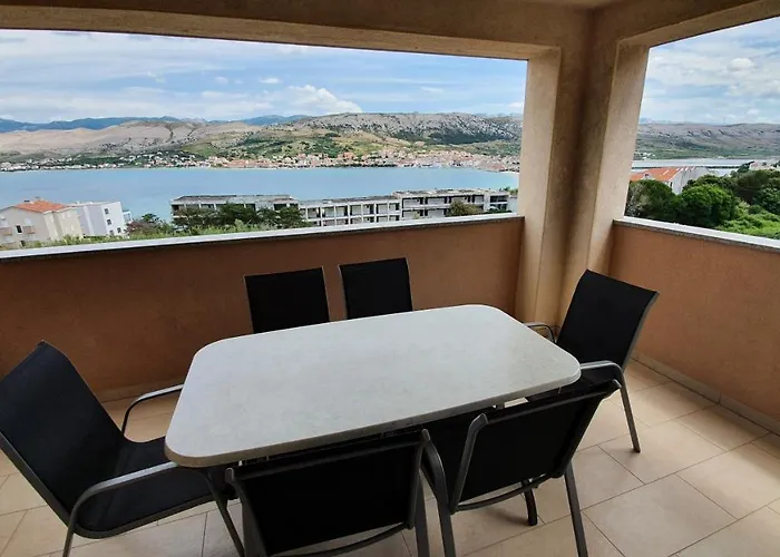 Augustin Apartman Pag Town